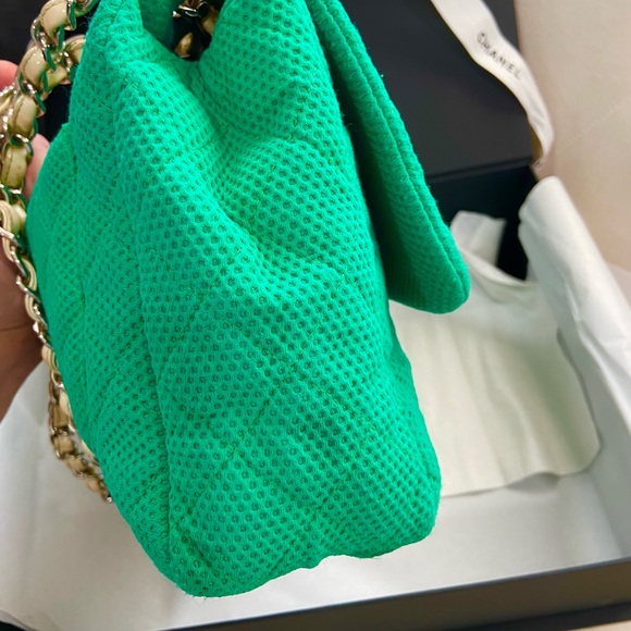 💚💚Rare Chanel Large Flap Bag - Picture 6 of 15